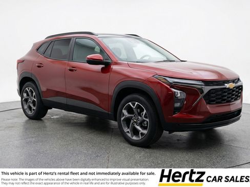 Used 2025 Chevrolet Trax LT w/ LT Convenience Package FWD image 1