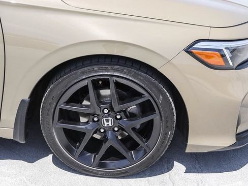 Used 2025 Honda Civic Sport image 8