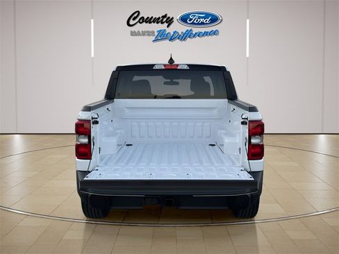 New 2025 Ford Maverick XLT w/ XLT Luxury Package image 19