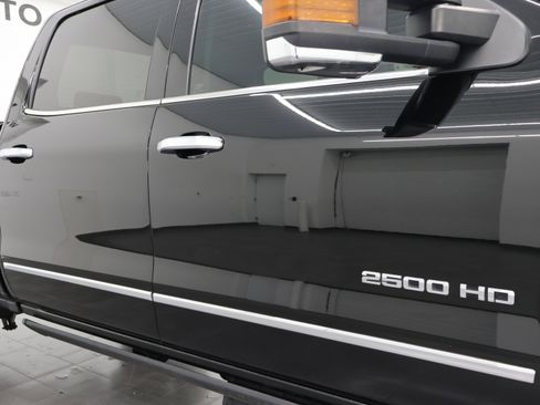 Used 2018 Chevrolet Silverado 2500 LTZ w/ Duramax Plus Package AWD/4WD image 23