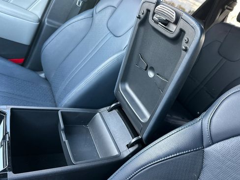 Certified 2023 Kia Sorento SX Prestige image 32