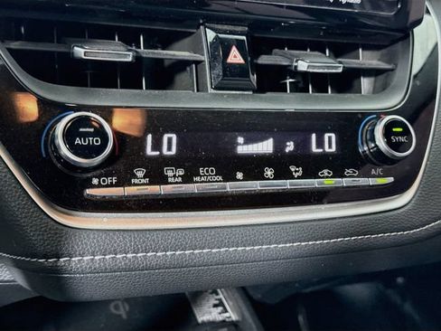 Certified 2019 Toyota Corolla XSE FWD image 20
