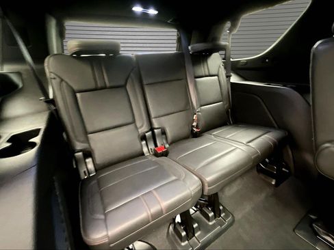 Used 2023 Chevrolet Tahoe RST w/ Luxury Package AWD/4WD image 17