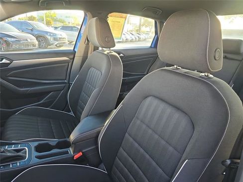 Used 2024 Volkswagen Jetta Sport FWD image 14