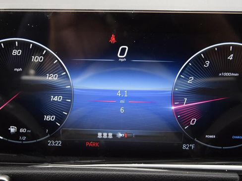 New 2026 Mercedes-Benz GLB 250 image 26