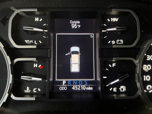 Used 2019 Toyota Tundra TRD Pro AWD/4WD image 16