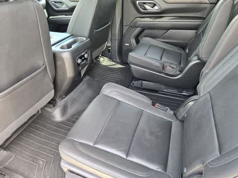 Used 2023 Chevrolet Suburban Z71 AWD/4WD image 13