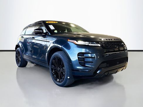 Used 2025 Land Rover Range Rover Evoque Dynamic SE image 7