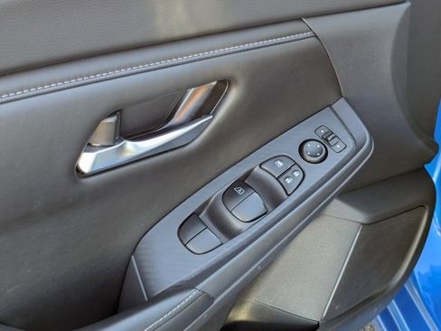 Used 2024 Nissan Sentra SV image 11