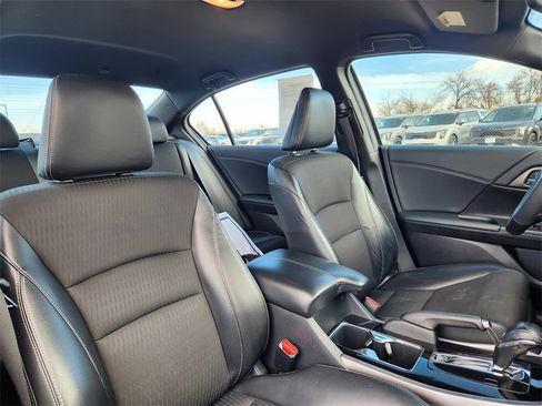 Used 2016 Honda Accord Sport image 14