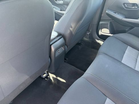 Used 2025 Nissan Sentra SV FWD image 23