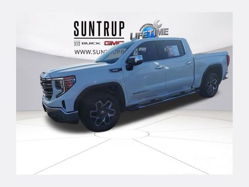 Used 2024 Chevrolet Silverado 2500 LT image 1