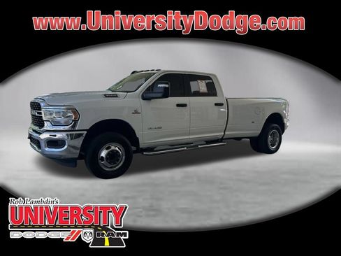 Used 2024 RAM 3500 Big Horn AWD/4WD image 1