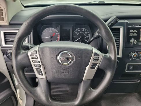 Used 2017 Nissan Titan S RWD image 17