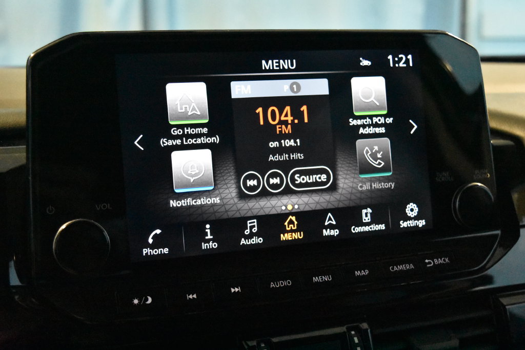 Used 2025 Nissan Pathfinder SL AWD/4WD image 11