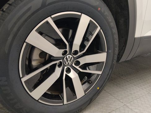 Used 2023 Volkswagen Atlas SE FWD image 31