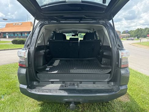 Used 2024 Toyota 4Runner SR5 AWD/4WD image 17