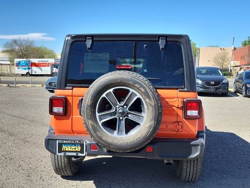 Used 2023 Jeep Wrangler Sahara image 7