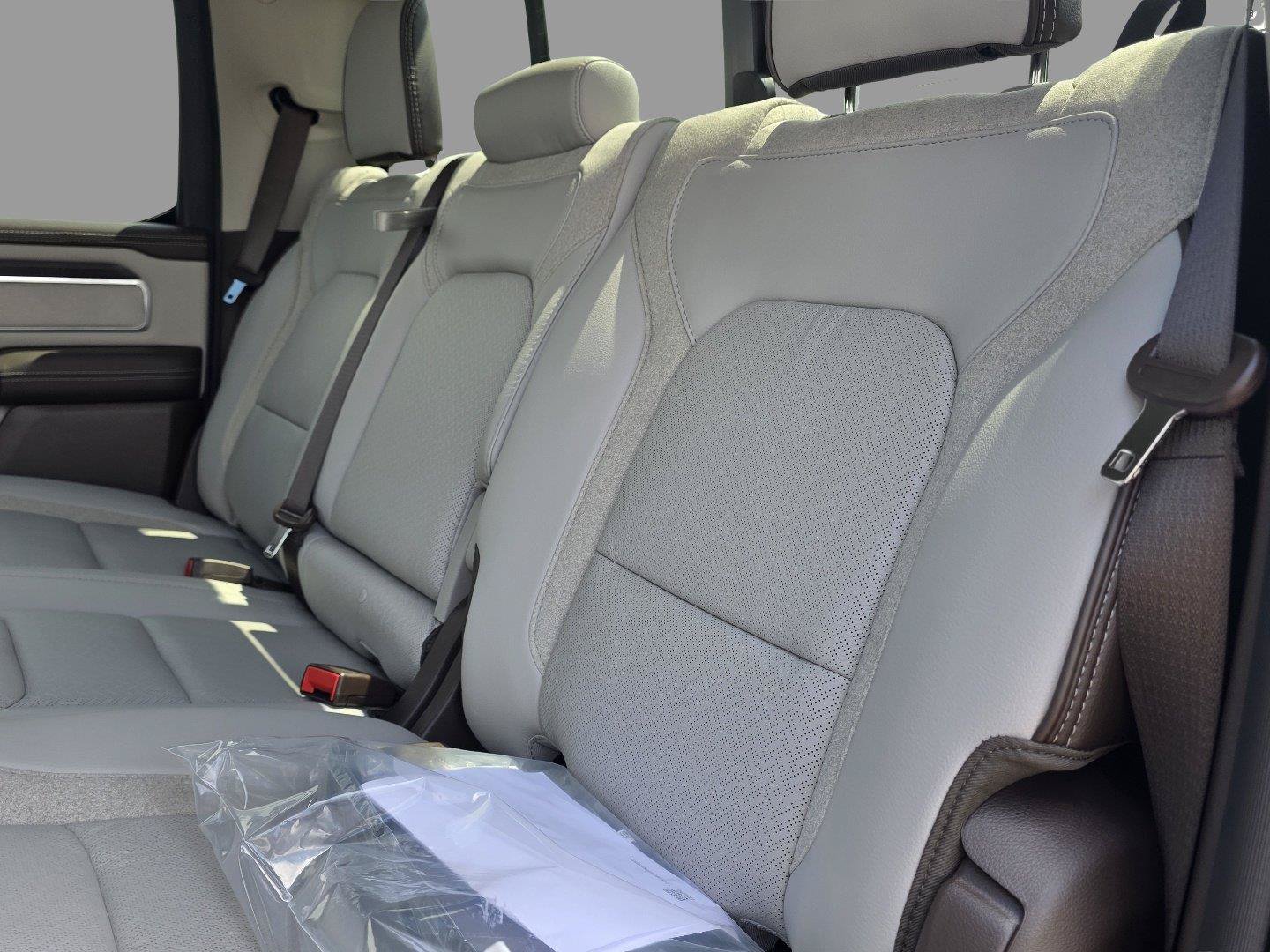 New 2027 RAM 1500 Laramie w/ Laramie Southwest Edition AWD/4WD image 29