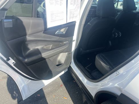 Used 2025 Chevrolet Blazer EV LT image 33