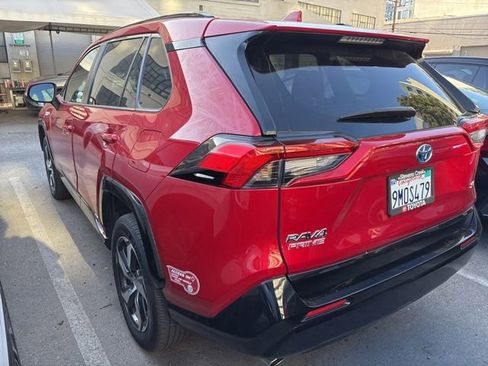 Used 2024 Toyota RAV4 SE w/ Weather & Moonroof Package AWD/4WD image 5