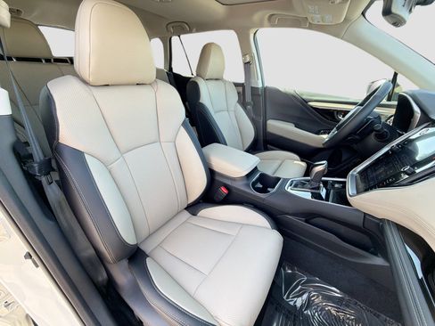 New 2025 Subaru Outback Limited image 15