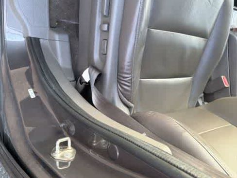 Used 2014 Honda Odyssey Touring Elite image 17