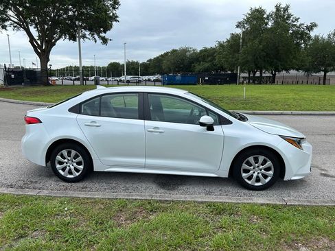 Used 2024 Toyota Corolla LE FWD image 7