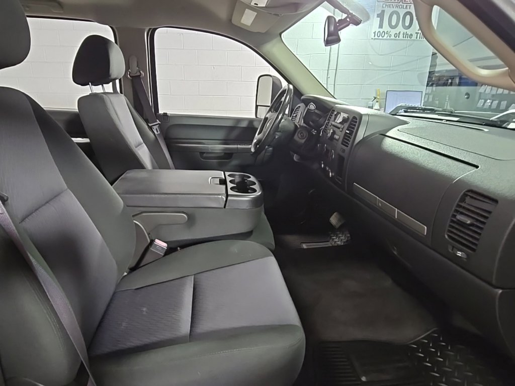 Used 2014 GMC Sierra 2500 SLE w/ SLE Preferred Package AWD/4WD image 28