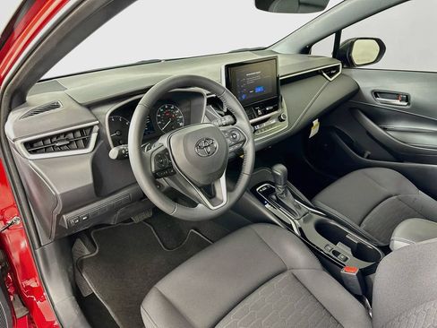 Used 2026 Toyota Corolla SE FWD image 9