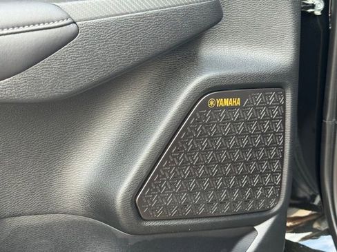 New 2025 Mitsubishi Outlander SE image 14