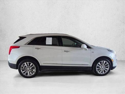 Used 2019 Cadillac XT5 Luxury AWD/4WD image 4