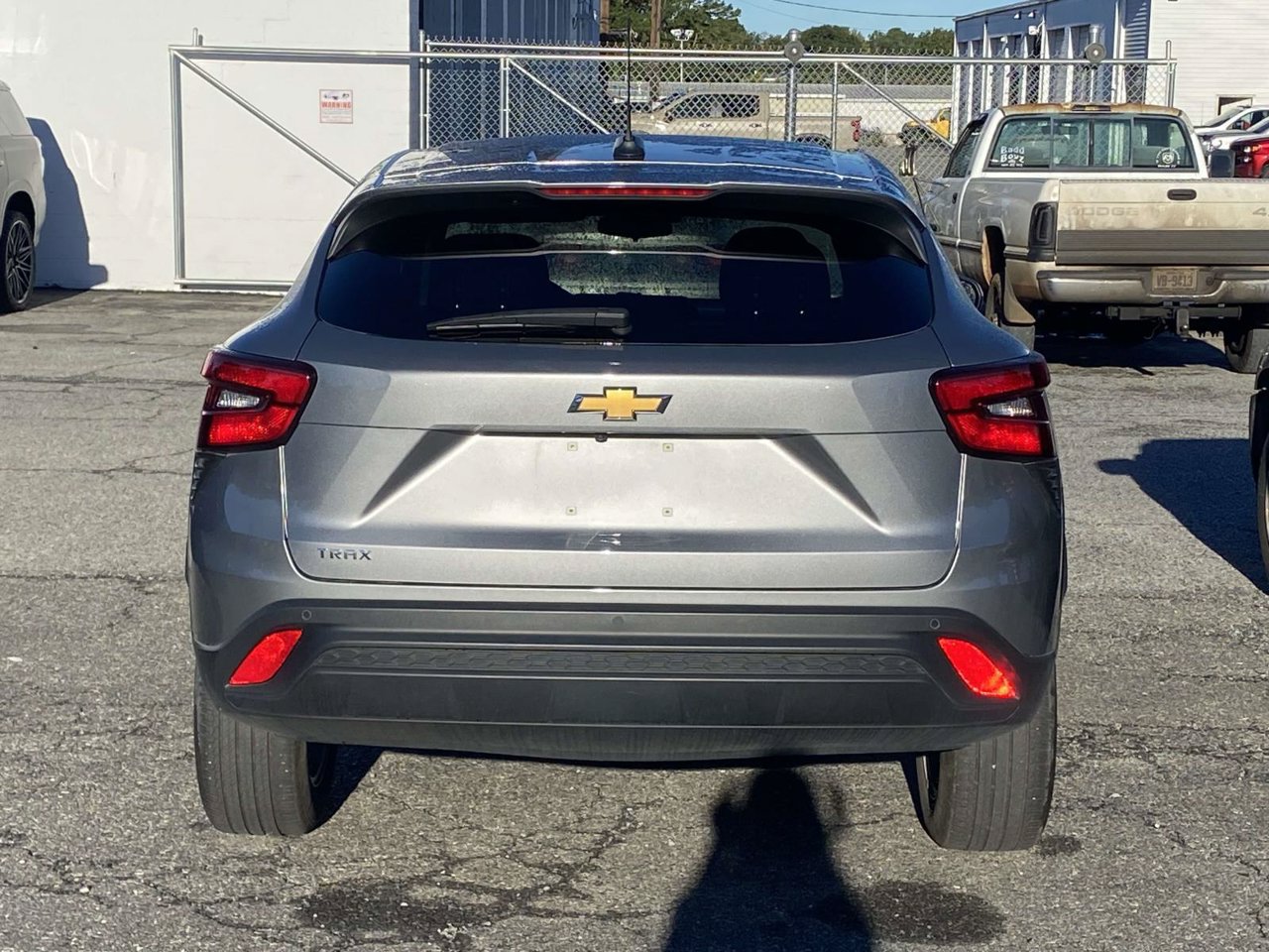 Used 2025 Chevrolet Trax LS w/ LS Convenience Package FWD image 7