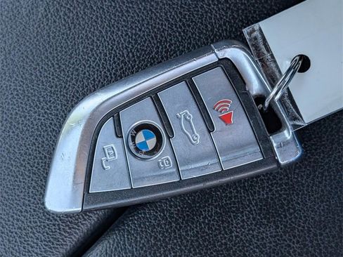 Used 2021 BMW X7 M50i w/ Executive Package image 37