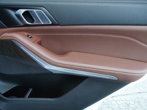 Used 2023 BMW X5 sDrive40i image 32