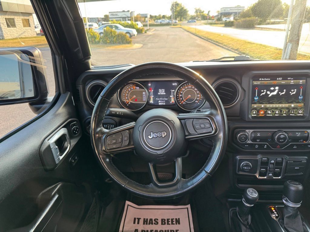 Used 2022 Jeep Wrangler Unlimited Sport AWD/4WD image 16