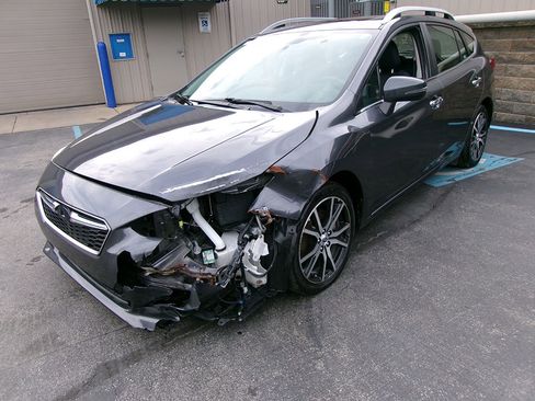 Used 2018 Subaru Impreza 2.0i Limited AWD/4WD image 2