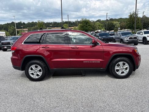 Used 2014 Jeep Grand Cherokee Laredo w/ Quick Order Package 23E AWD/4WD image 2