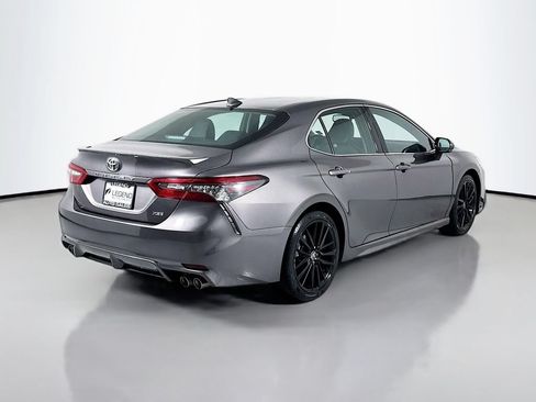 Used 2023 Toyota Camry XSE FWD image 5