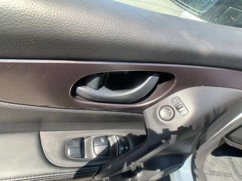 Used 2019 Nissan Rogue Sport S AWD/4WD image 11