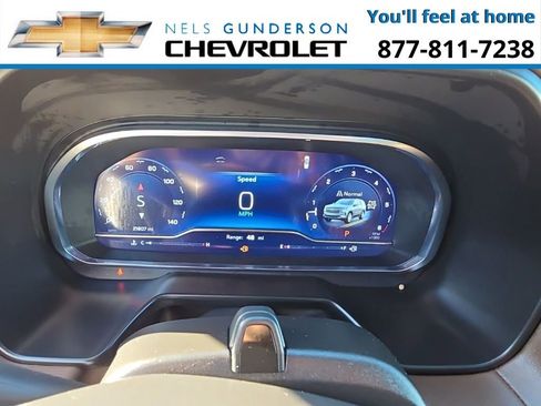 Used 2024 Chevrolet Suburban High Country w/ Advanced Technology Package image 36