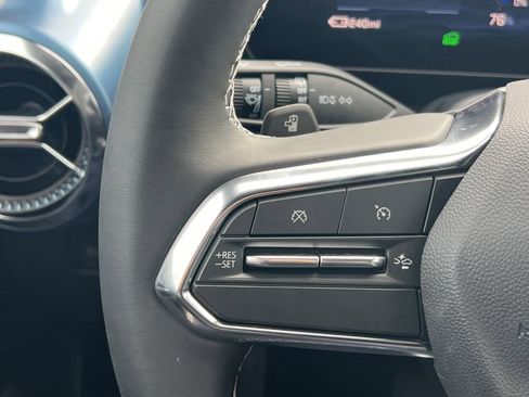 New 2026 Chevrolet Equinox EV LT image 8