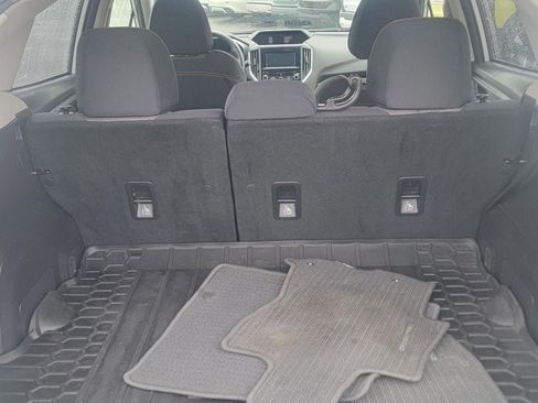 Used 2021 Subaru Crosstrek 2.0i Premium image 10