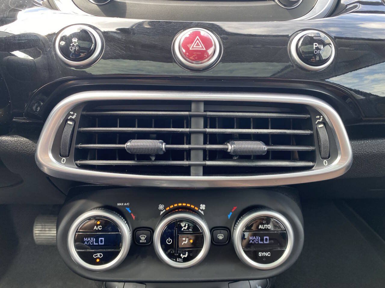 Used 2016 FIAT 500X Lounge AWD/4WD image 29