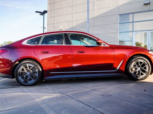 Used 2022 BMW i4 eDrive40 image 7