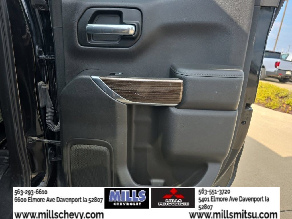 Used 2020 Chevrolet Silverado 1500 RST AWD/4WD image 18