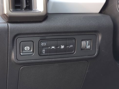 Used 2025 GMC Hummer EV 3X image 70