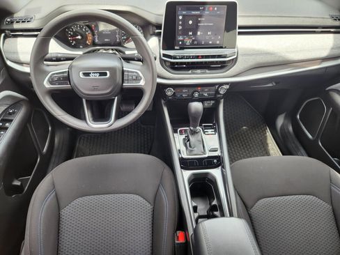 Certified 2025 Jeep Compass Sport AWD/4WD image 11