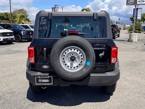 New 2026 Ford Bronco 4-Door AWD/4WD image 11