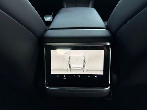 Used 2022 Tesla Model S image 26